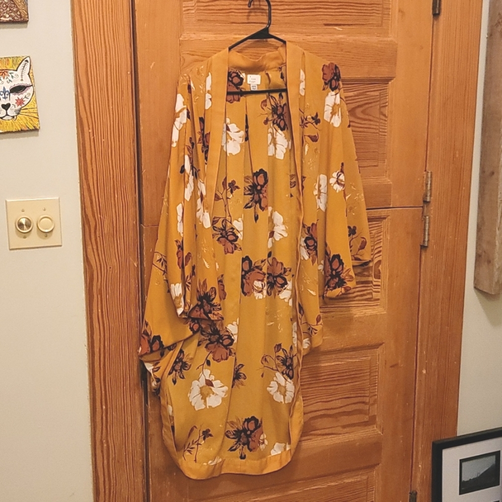 Gorgeous Mustard Floral Print Kimono